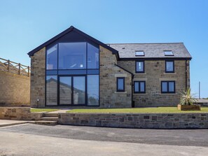 Exterior - The Waves (Morpeth)