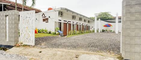 Konaklama yerinin ön cephesi