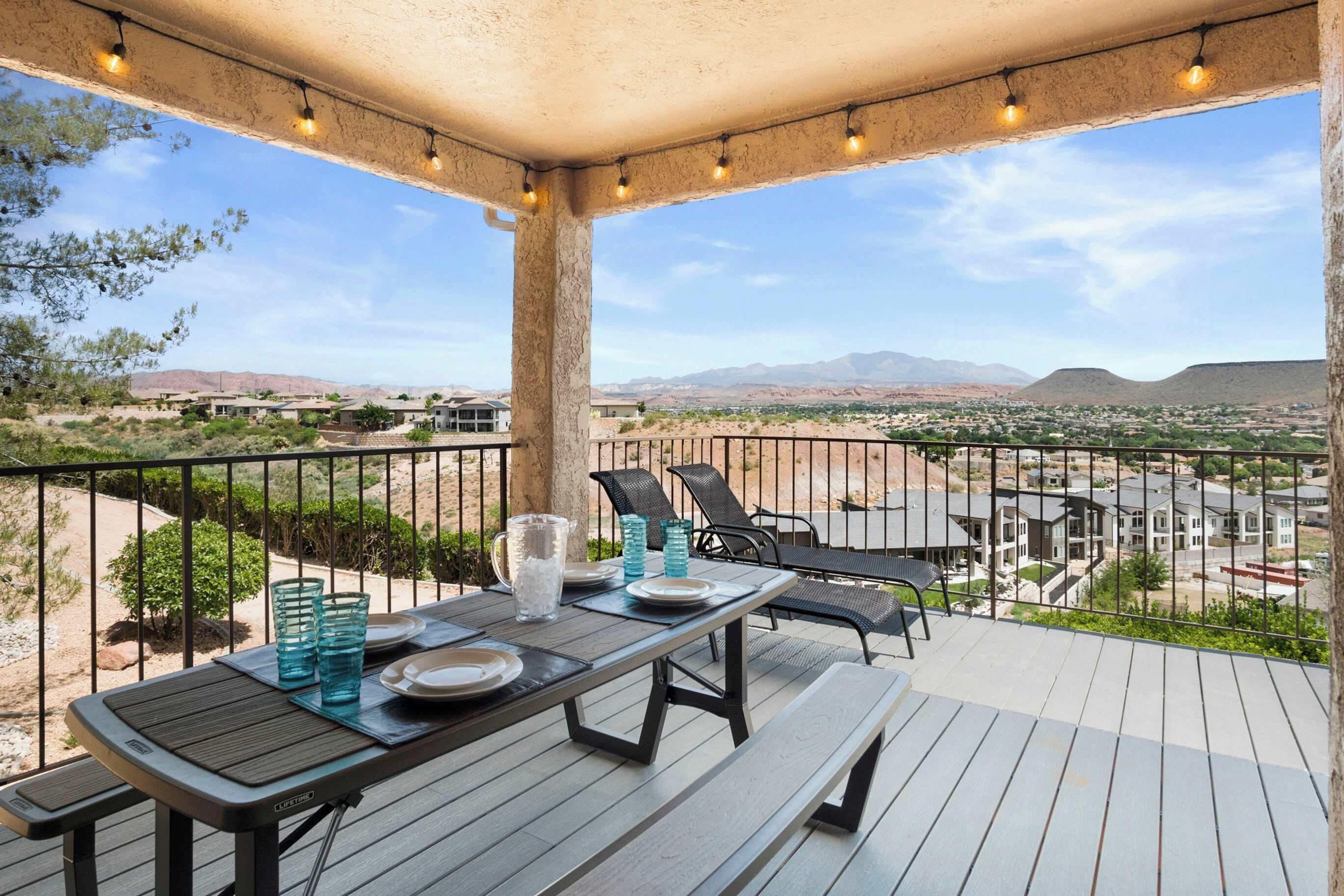 Condo, Multiple Beds, Balcony, Mountain View | Outdoor dining