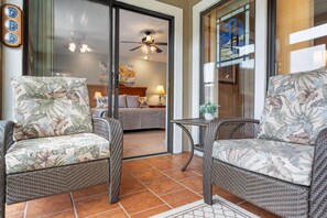 Condo, Multiple Beds, Fireplace, Garden View (Wimbledon Beauty) | Interior