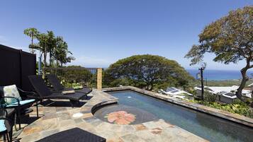 Kolam renang outdoor