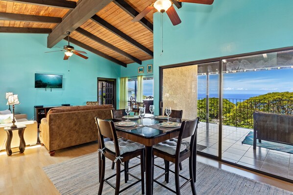 House, 2 Queen Beds, Pool Access, Ocean View | Dining - Walua Oasis (Kailua-Kona)