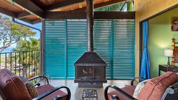 Rumah, 2 Tempat Tidur Queen, akses ke kolam renang, pemandangan samudra | Halaman properti