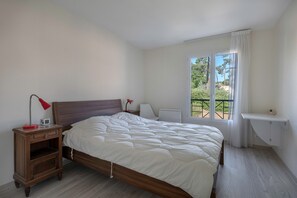 2 Schlafzimmer, Bügeleisen/Bügelbrett, kostenloses WLAN