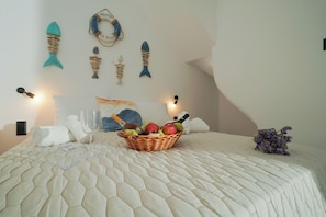 Premium bedding, in-room safe, iron/ironing board, free cots/infant beds