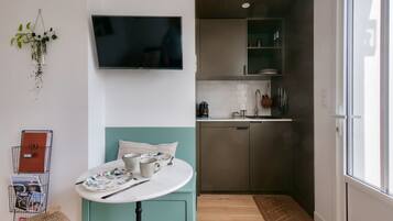 Fridge, microwave, coffee/tea maker, toaster
