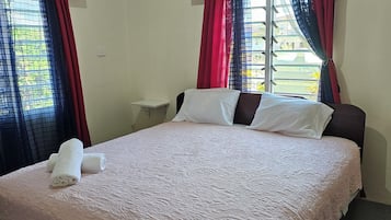 2 bedrooms, desk, iron/ironing board, free WiFi