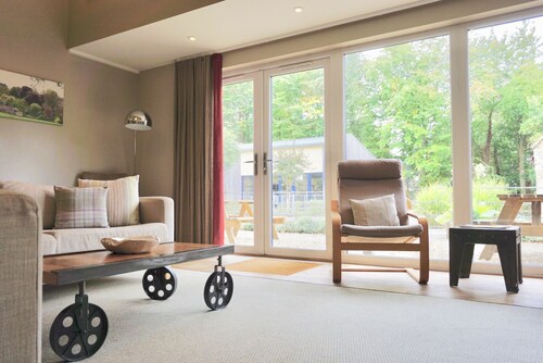 Sleeps 14, 7 Bedrooms, 2 Dogs Welcome, No Smoking, Wood burner, Garden, Cot and Highchair,  Children