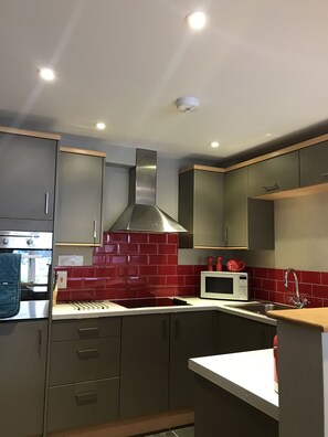 Dishwasher, high chair