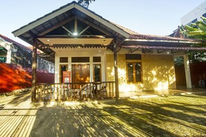 Front of property - Hotel O Homestay Syariah (Kalianda)