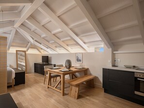 Hypo-allergenic bedding, in-room safe, individually decorated -  La Torre del Kastelli (Chania)