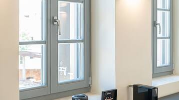 Chambre Double Deluxe | Literie hypoallergénique, coffres-forts dans les chambres, bureau
