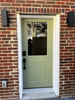 Exterior detail - Modern 2bd Getaway Walk to Metro Free Parking (Silver Spring)