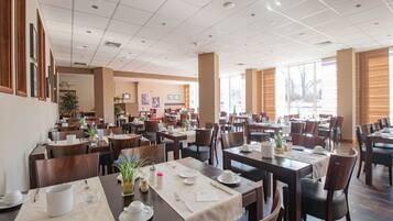 Daily buffet breakfast (EUR 12.90 per person)
