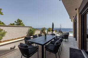 Outdoor dining - Villa Luce (Pijavicino)