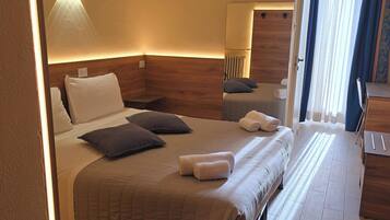 Basic Double Room, 1 Bedroom | Desk, free WiFi