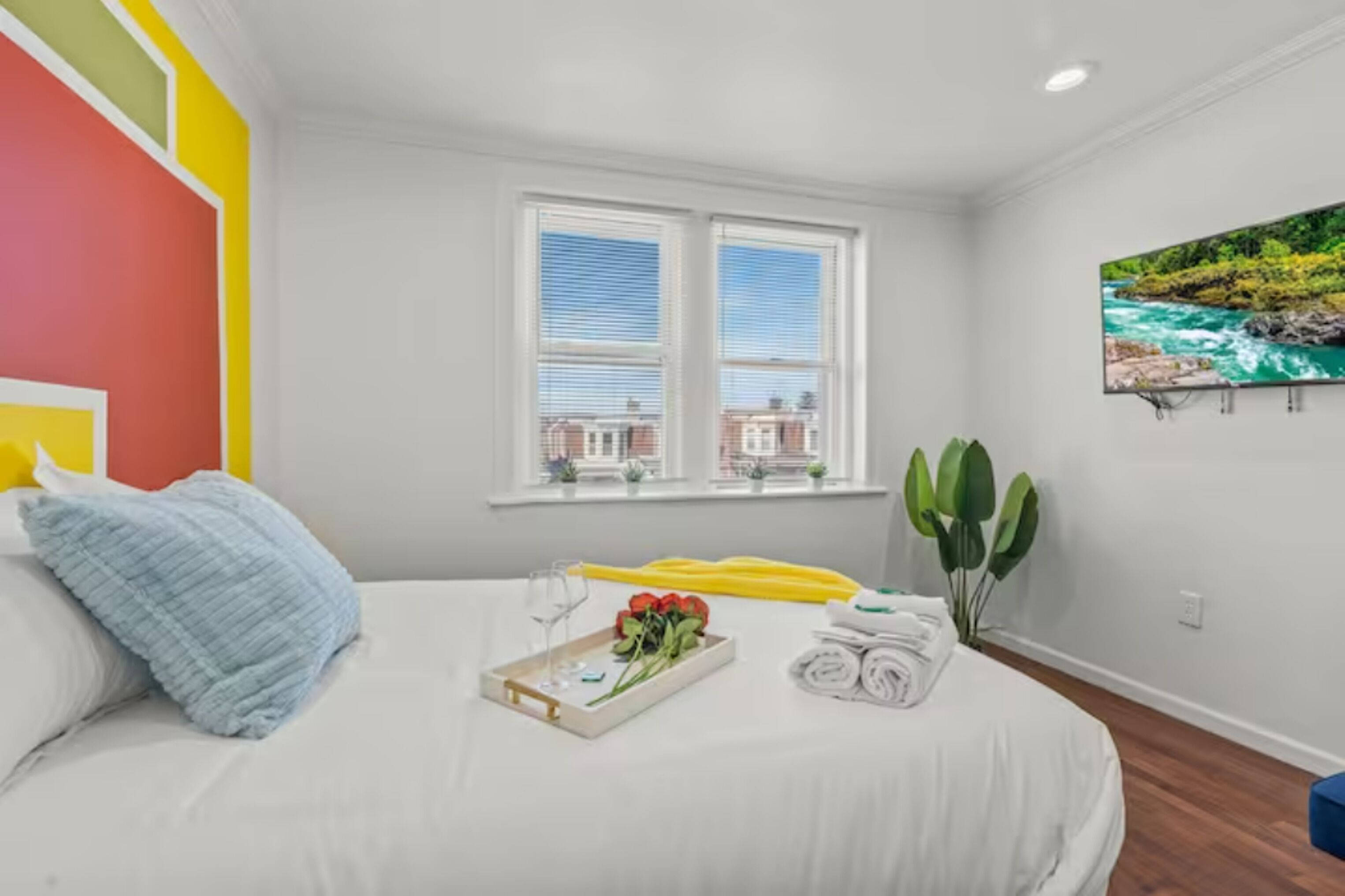 2 phòng ngủ, bộ đồ giường cao cấp 