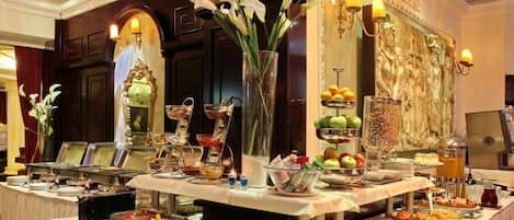 Petit déjeuner buffet compris tous les jours