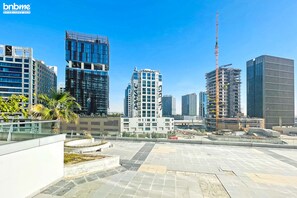 Exterior - bnbme | U Bora Towers | 3 + Maids (Dubai)