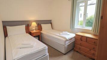 3 bedrooms, individually decorated, individually furnished, free WiFi