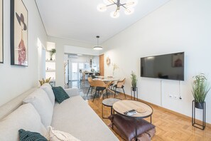 City Apartment | Living area | Flat-screen TV - The Luxury Suite by Cloudkeys (Athens)