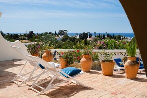 Terrace/patio - Casa Canto dos Búzios, villa with private pool near the beaches (Carvoeiro)