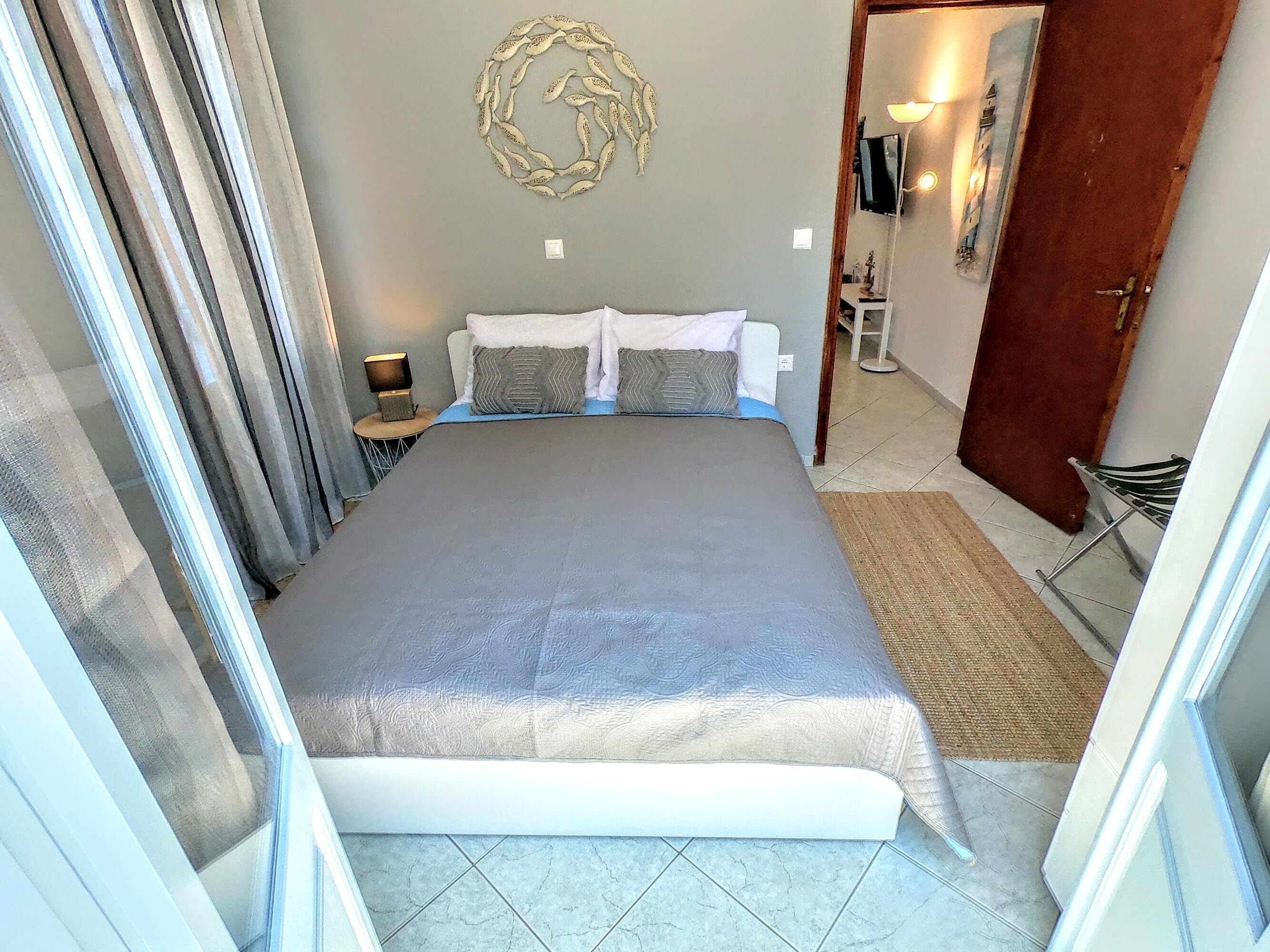 2 bedrooms, iron/ironing board, free WiFi, bed sheets