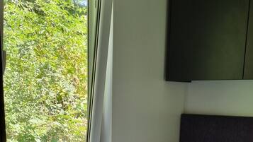 2 quartos, Wi-Fi de cortesia, roupa de cama