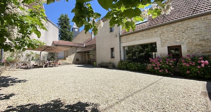Domaine Les Hauts Pres 4 / Propriété de Charme au Pied des Vignes