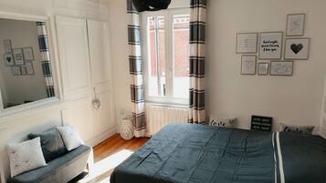 1 chambre, fer et planche à repasser, Wi-Fi, draps fournis