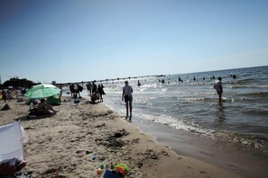 Beach nearby - Holiday Home near Baltic Sea & Golf Course (Kołczewo)