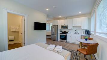 Habitación Confort | 1 dormitorio y ropa de cama de alta calidad