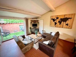 Télévision à écran plat