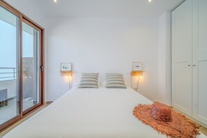 2 bedrooms, iron/ironing board, travel cot, free WiFi - Don Pepe Esparta Apartment Javea, with Terrace, Wifi and Large Shared Pool (Javea / Xàbia)