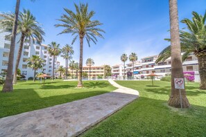 Property grounds - Don Pepe Esparta Apartment Javea, with Terrace, Wifi and Large Shared Pool (Javea / Xàbia)
