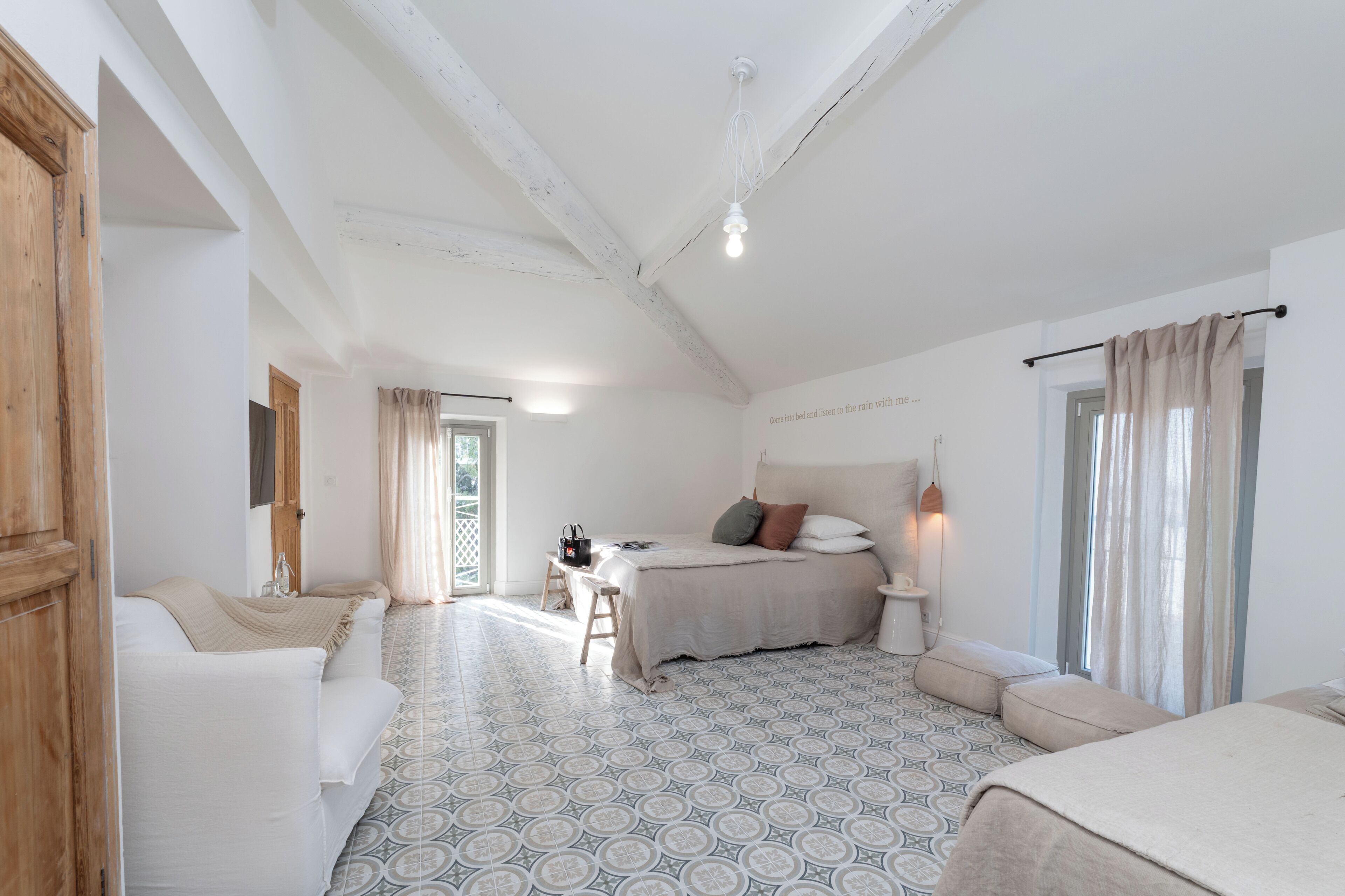 Deluxe Suite, Multiple Beds, Non Smoking, Garden View | Pillowtop beds, in-room safe, blackout drapes, iron/ironing board