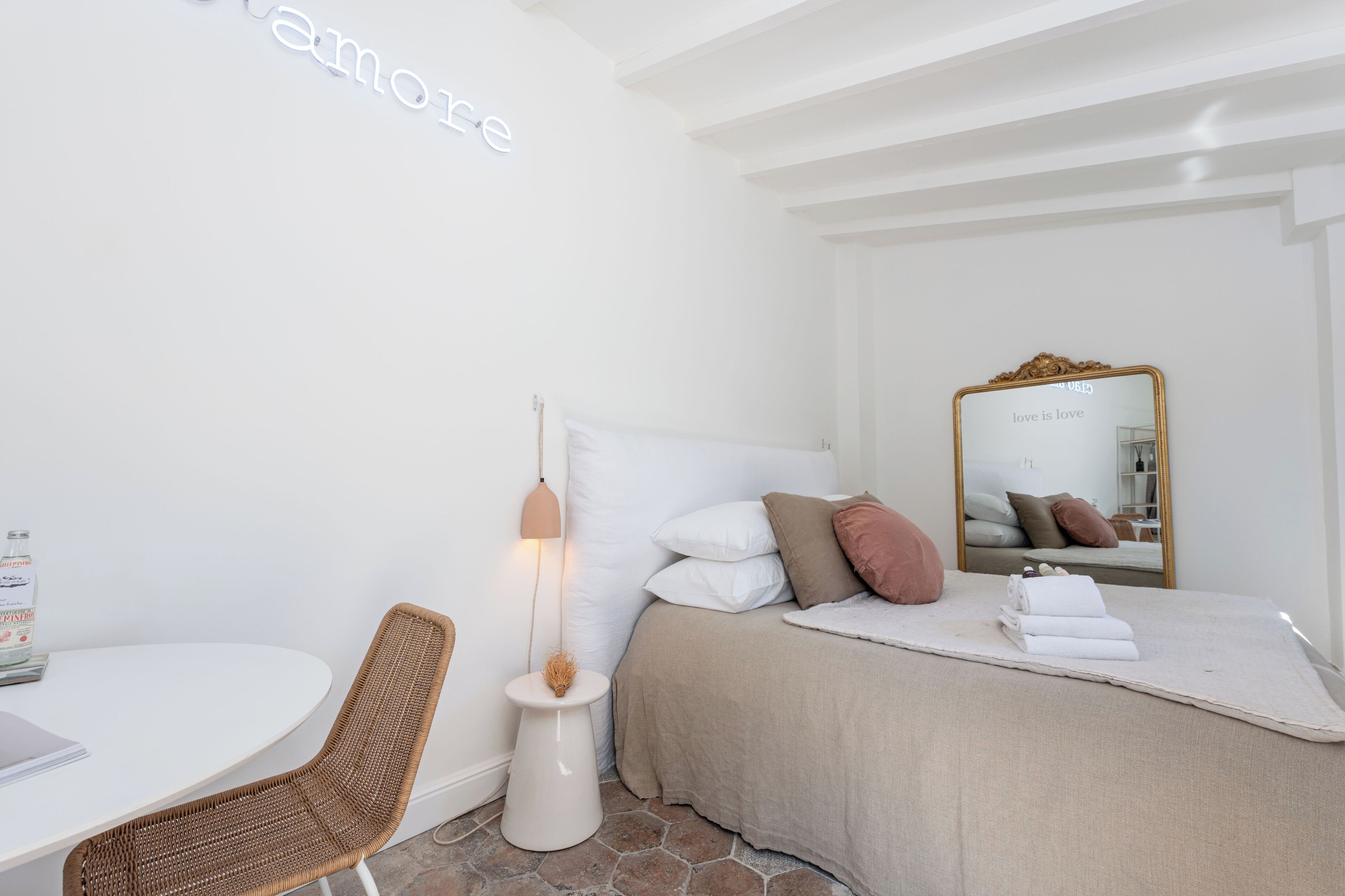 Deluxe Studio | Pillowtop beds, in-room safe, blackout drapes, iron/ironing board