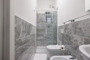 Appartement | Salle de bain | Papier toilette