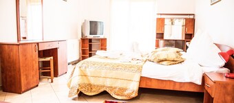 Club Onix Apartments