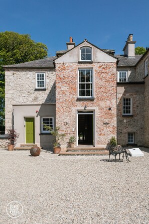 Front of property - STAY Lagom Coastal House (Ballycastle)