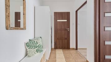 Apartment, 1 Bedroom, Balcony | Living room