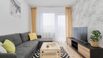Apartment, 1 Bedroom, Balcony | Interior