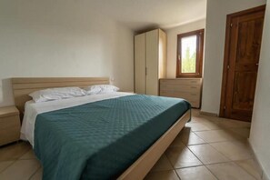 4 soverom, strykejern/-brett, wi-fi (inkludert) og sengetøy