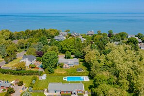 Exterior - Sunny home near private community beach with private pool, pool spa, backyard (Orient)