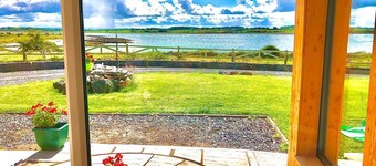 Attractive cosy panoramic ocean view on Galway Bay 