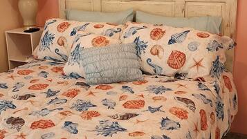 2 室のベッドルーム、アイロン / アイロン台、WiFi (無料)、ベッドシーツ