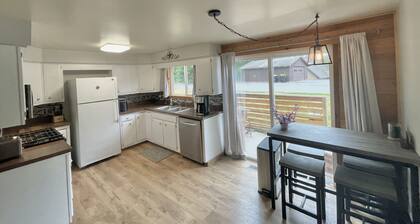Cozy home in the heart of Lake Ann Village!