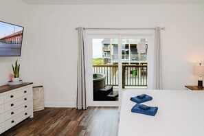 4 bedrooms, desk, iron/ironing board, free WiFi - Spacious Beach Stay w/ Pool, Spa, Views & Kings! (North Topsail Beach)
