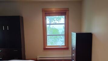 4 chambres, bureau, Wi-Fi gratuit, draps fournis