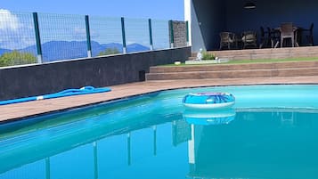 Udendørs pool